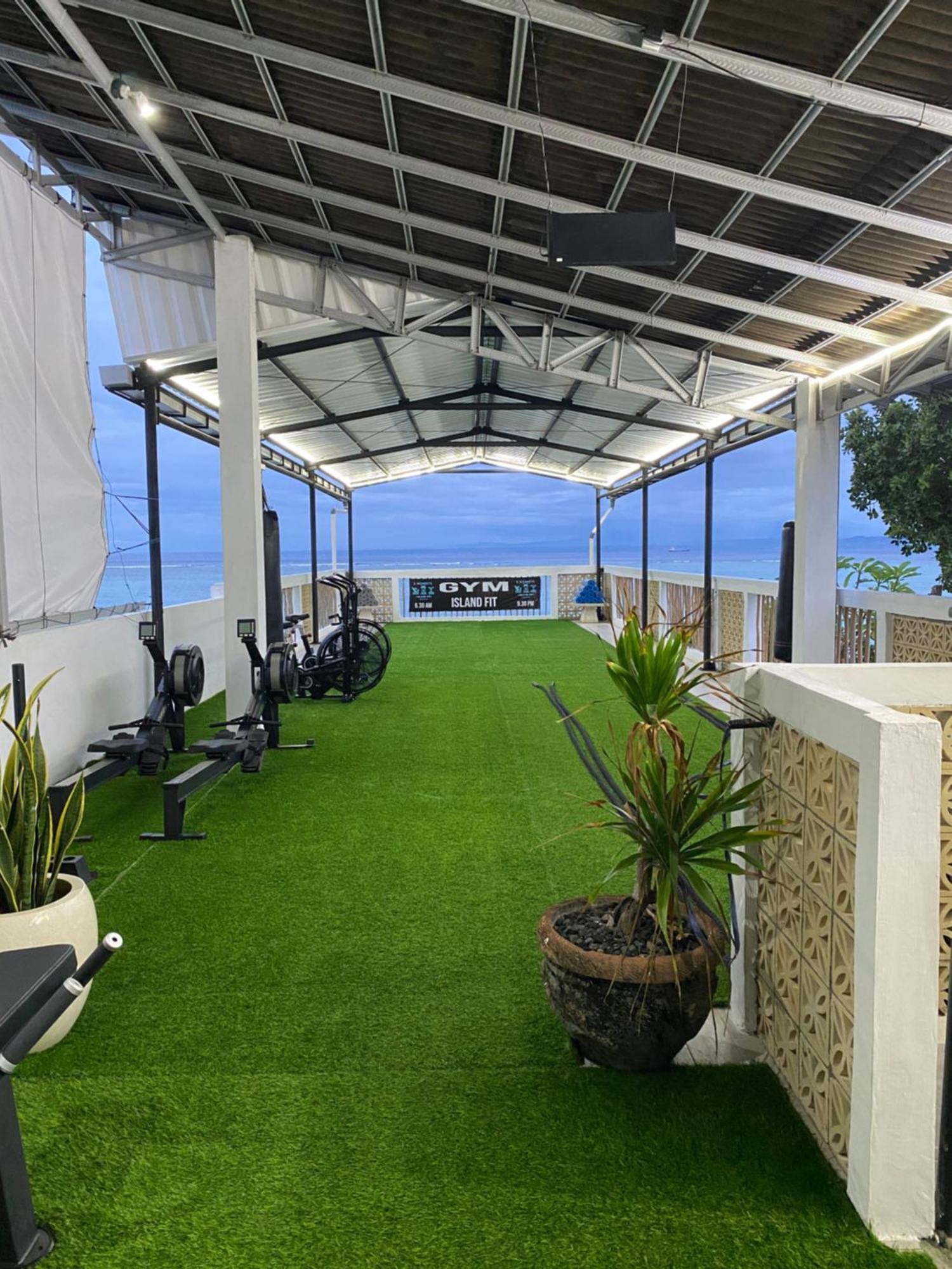 3 Monkeys Lembongan Studio Apartments Gym Recovery Centre Экстерьер фото