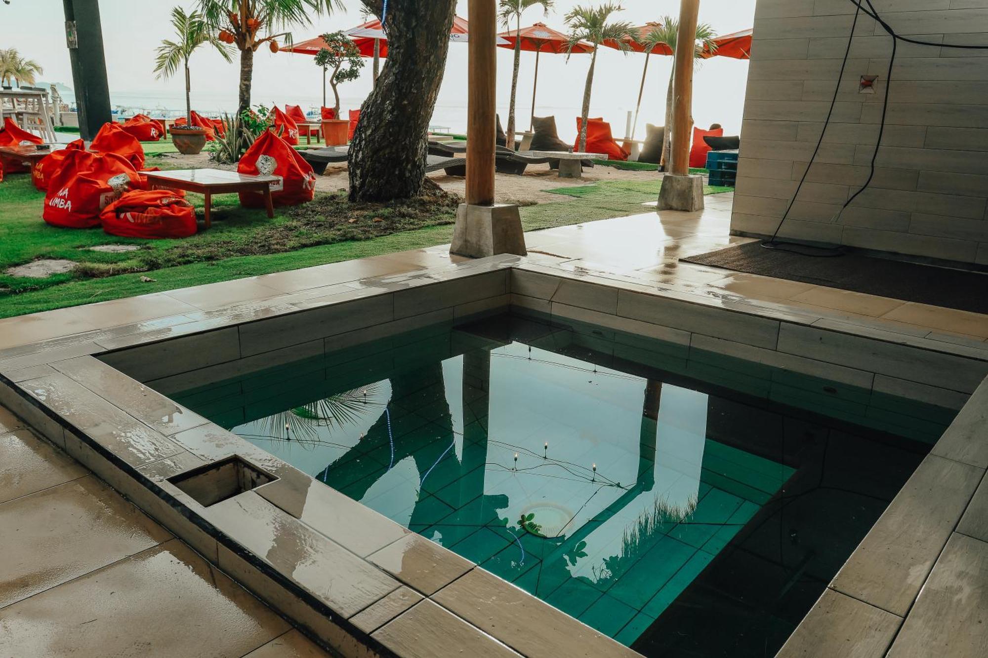 3 Monkeys Lembongan Studio Apartments Gym Recovery Centre Экстерьер фото